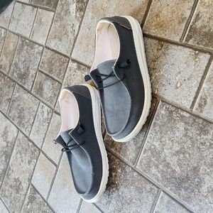 EUC Hey Dude Wendy Chambray Off Black Size 9